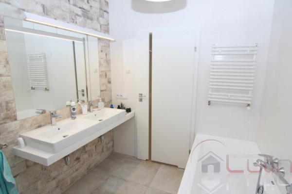 Kraków, Stare Miasto, Tarłowska, **Apartament w Centrum**77m2**Do wejścia
