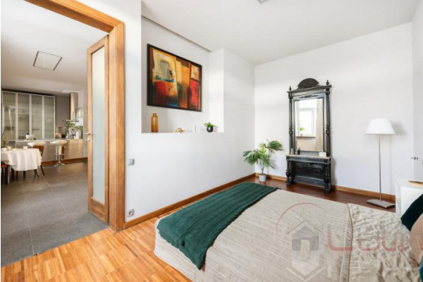 Kraków, Krowodrza, Mazowiecka, Rozkładowy--Do wejścia--świetna lokalizacja****