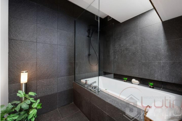 Kraków, Krowodrza, Mazowiecka, Rozkładowy--Do wejścia--świetna lokalizacja****