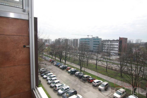 Krak&oacute;w, Krowodrza, J&oacute;zefa Wybickiego, Krowodrza umeblowane wyposażone parking.