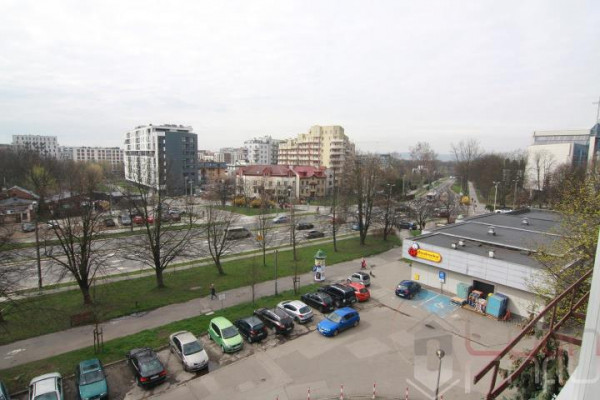 Krak&oacute;w, Krowodrza, J&oacute;zefa Wybickiego, Krowodrza umeblowane wyposażone parking.
